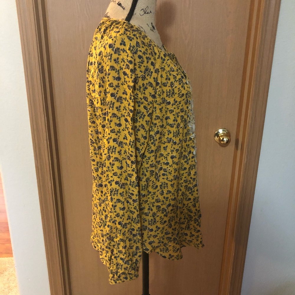 Daytrip blouse - Picture 2 of 5